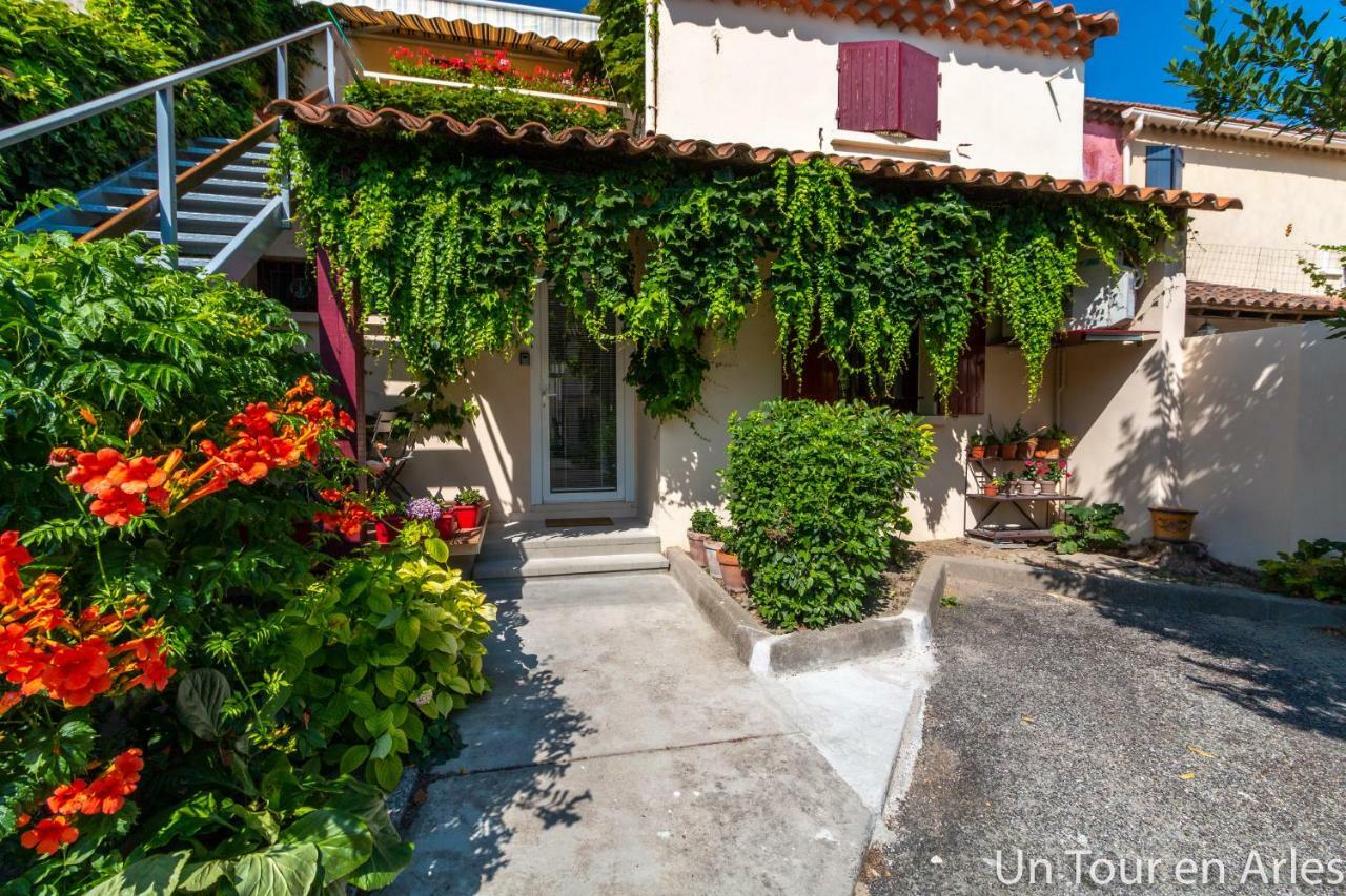 Un Tour En Arles Apartment Exterior photo